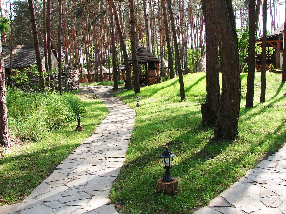 Pershyi Kordon Tourist Complex Hotel Medvedevka Exterior photo