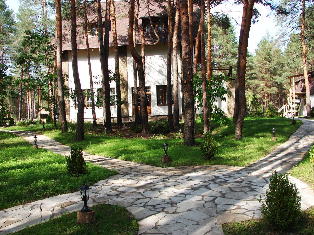Pershyi Kordon Tourist Complex Hotel Medvedevka Exterior photo