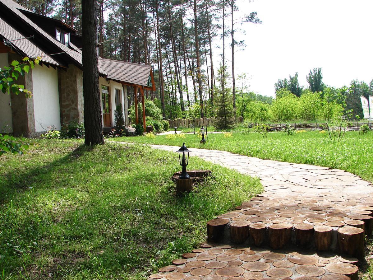 Pershyi Kordon Tourist Complex Hotel Medvedevka Exterior photo
