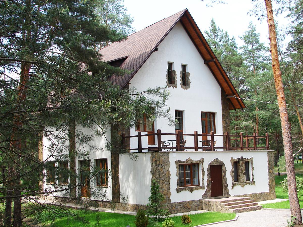 Pershyi Kordon Tourist Complex Hotel Medvedevka Exterior photo